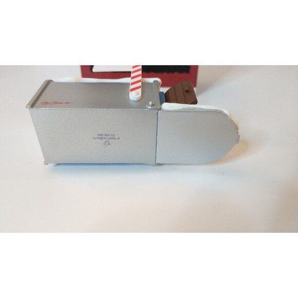 Hallmark Christmas Ornament 1996 Chipmunk Snowy Mailbox New Home - Picture 5 of 7